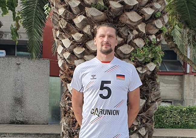 Bild: Mit 42 Vizeweltmeister - der Nordh&auml;user SVC freut sich mit Clemens Weinrich &uuml;ber die erfolgreiche WM