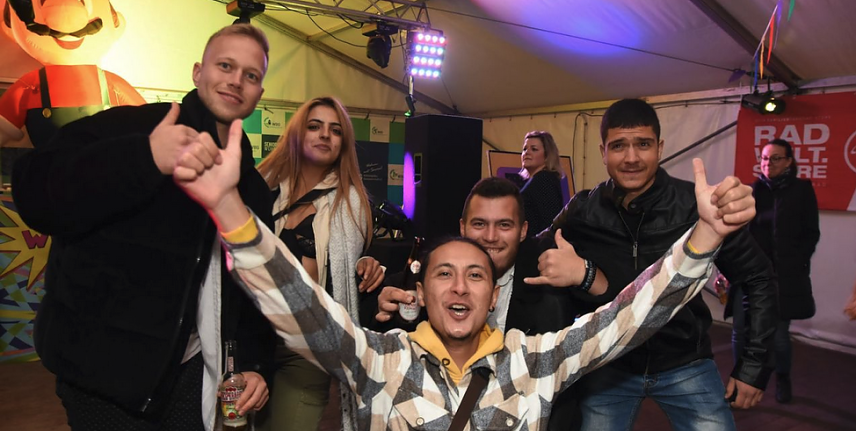 Bild: SAP Nummer 9. - die WBG begr&uuml;&szlig;te mit der Semesteranfangsparty die Neuzug&auml;nge der Hochschule
