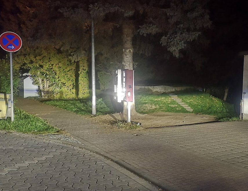 Bild: Zigarettenautomat gesprengt