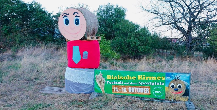 Bild: Kleiderbasar zur Kirmes in Bielen