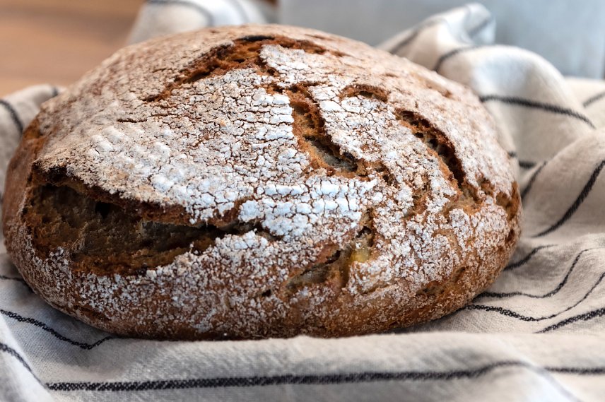 Bild: Die Deutschen sind stolz auf ihr Bier, welches weltweit bekannt und beliebt ist. Gemeinsam mit Kartoffeln l&auml;sst es sich das beliebte Getr&auml;nk zu einem saftigen Brauhausbrot vereinen.