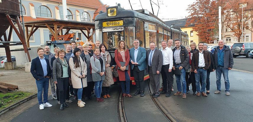 Bild: Treffen im Stra&szlig;enbahndepot