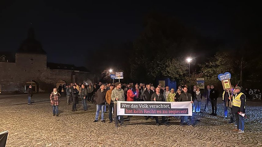 Bild: Spaziergang am Reformationstag in M&uuml;hlhausen