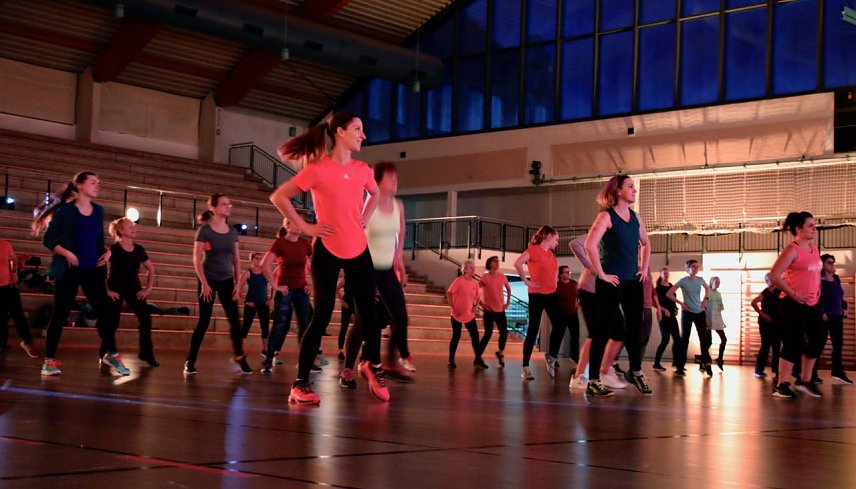 Bild: 21. Frauensporttag in der Wiedigsburghalle