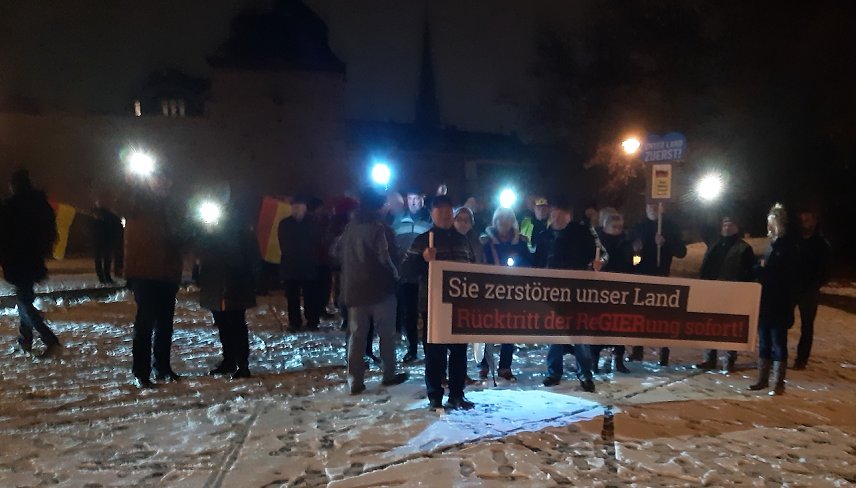 Bild: Montagsspaziergang in Eis und Schnee