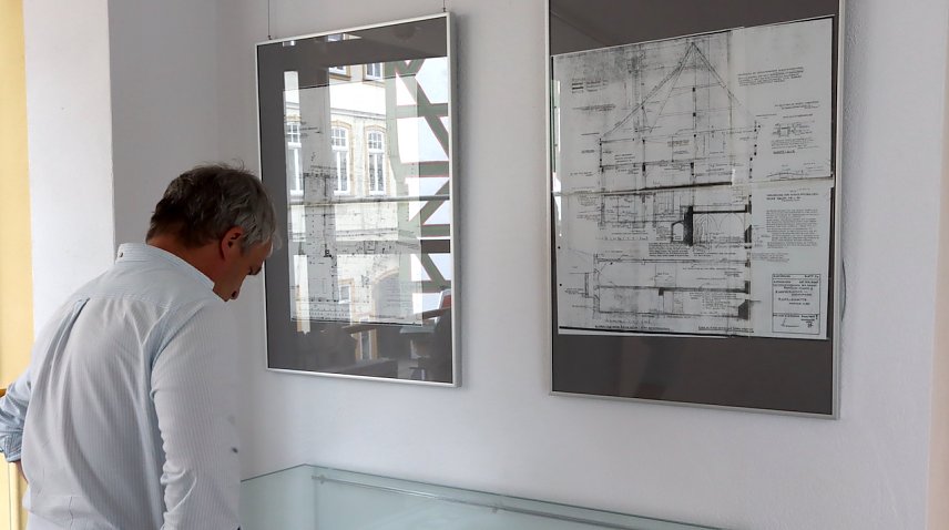 Bild: Das "Rauhe Buch" in der Flohburg