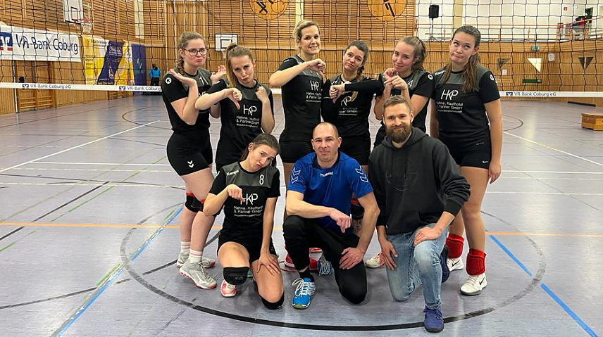 Bild: Die Bleicher&ouml;der Volleyballerinnen haben ein Spiel, aber nicht ihren Humor verloren