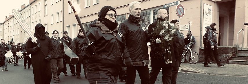 Bild: Aufz&uuml;ge offen rechtsextremer Organisationen wie dem "III. Weg" 2018 in Nordhausen scheinen selten geworden, die Szene hat sich gewandelt