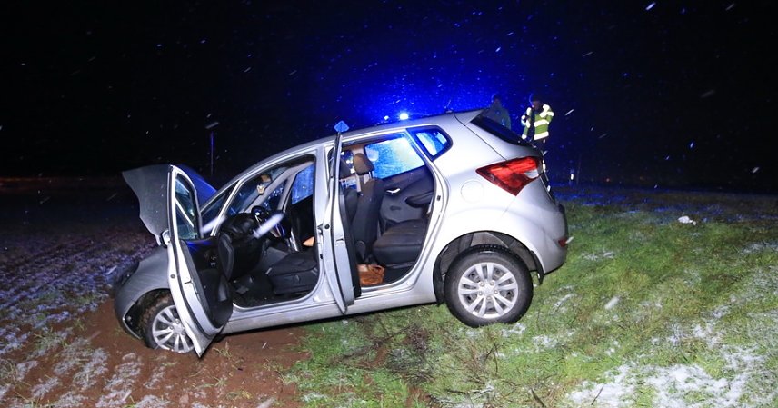 Bild: Unfall vor der Abfahrt Hain auf der B4