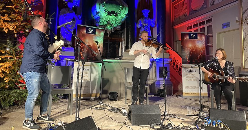 Bild: Das Trio Symbiosis in der Konzertkirche