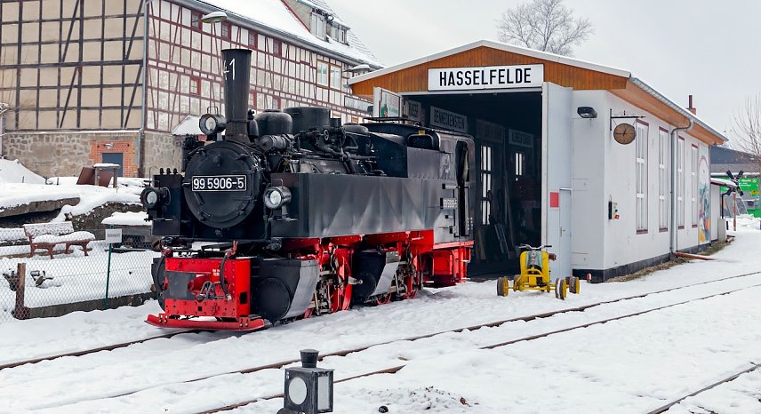 Bild: Nach erfolgter Konservierung kehrte die 99 5906 heute nach Hasselfelde zur&uuml;ck, wo die Lokomotive bereits von 1950 bis 1960 stationiert war.