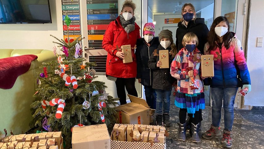 Bild: Geschenke f&uuml;rs Seniorenheim 
