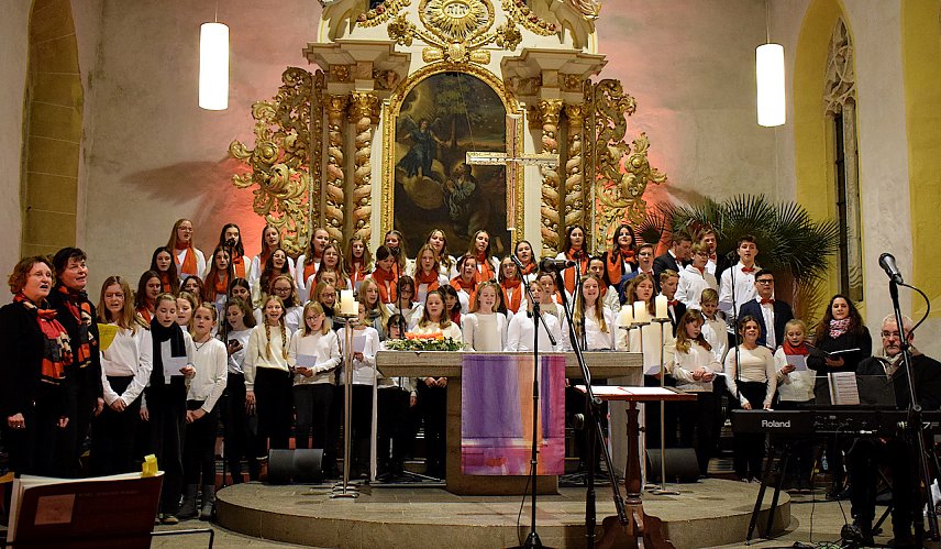 Bild: Chorsingen in St. Marien