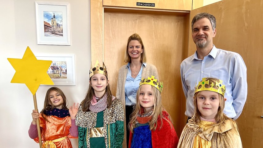Bild: Die Sternsinger besuchten das Rathaus
