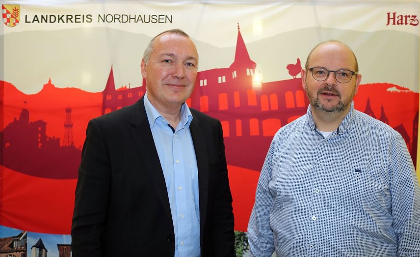 Bild: Zwei Neue im Amt - der 2. Beigeordnete Dirk Schimm und sein neuer Fachbereichsleiter Heiko M&uuml;ller