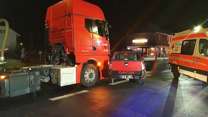 Bild: Unfall heute Nachmittag in Greu&szlig;en