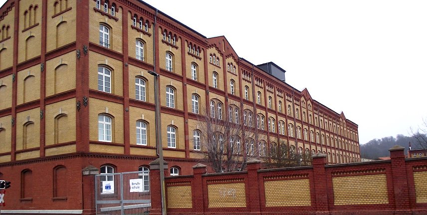 Bild: Das Geb&auml;ude der ehemaligen Tabakfabrik ist denkmalgesch&uuml;tzt