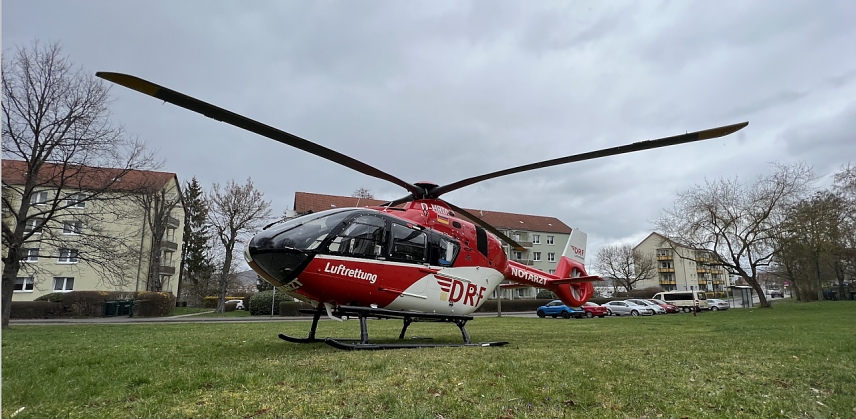 Bild: Rettungshubschrauber Christoph 37 steckt im Borntal in Sonderhausen fest