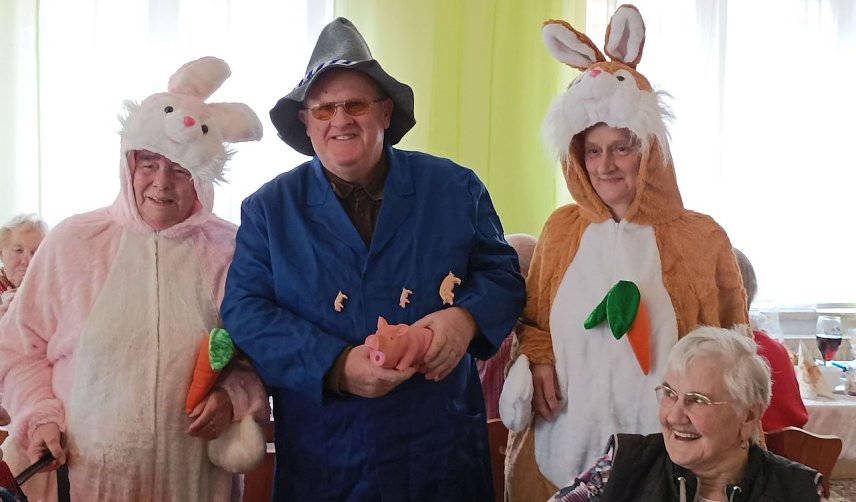 Bild: Osterfest bei der Volkssolidarit&auml;t