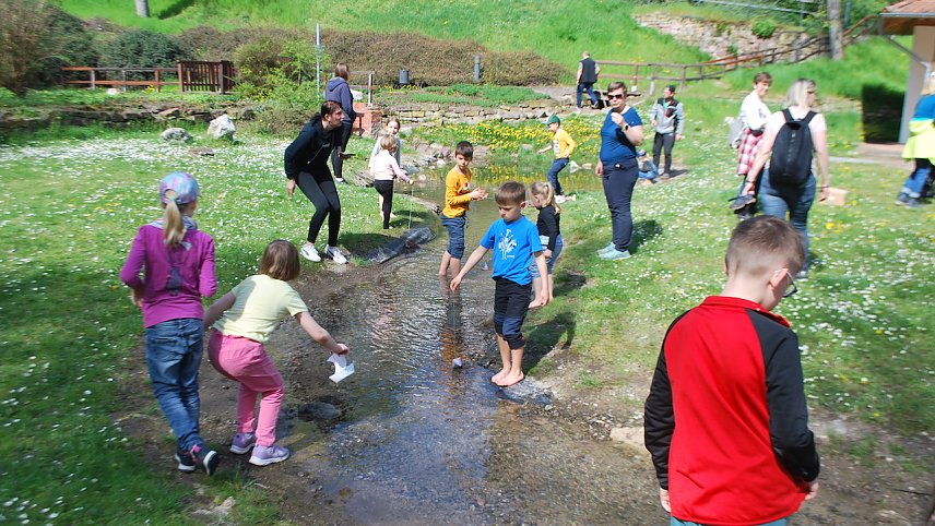 Bild: Die Kinder der Kindervilla Bad Frankenhausen hatten viel Spa&szlig; am Familienwandertag
