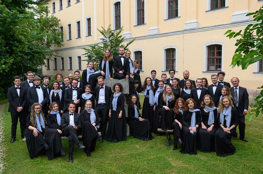 Bild: Der Kammerchor der Hochschule f&uuml;r Musik Franz Liszt 