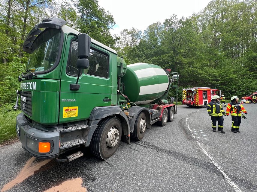 Bild: Der Biker kollidierte mit einem Betonmischer