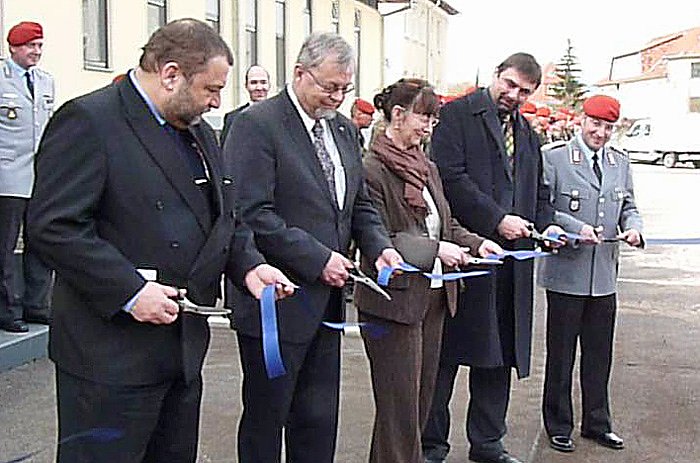 Bild: Einweihung neues Wirtschaftsgeb&auml;ude