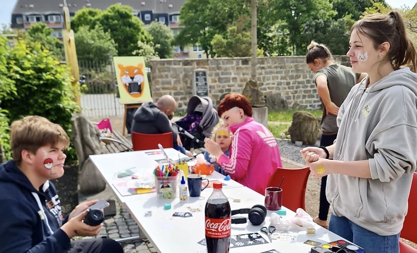 Bild: Museumstag im Garten der Flohburg