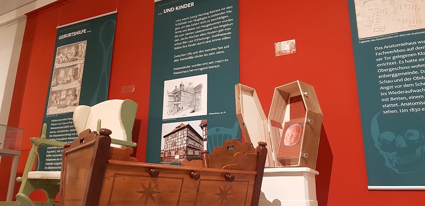 Bild: F&uuml;hrung durch die Sonderausstellung