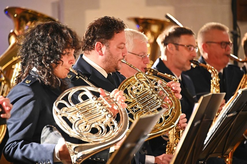 Bild: Das Polizeiorchester Th&uuml;ringen spielt ein Benefizkonzert