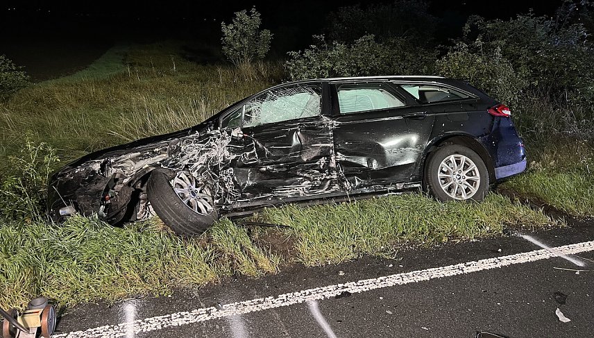 Bild: Schwerer Unfall gestern Abend auf der B4