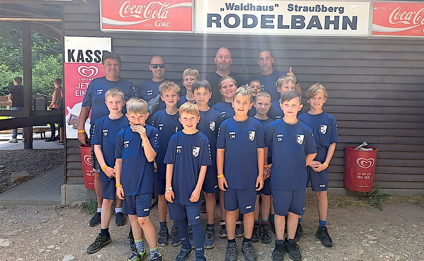 Bild: Harztors E-Junioren an der Sommerrodelbahn