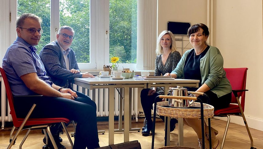 Bild: Fachaustausch in den Kleinen Wegen 