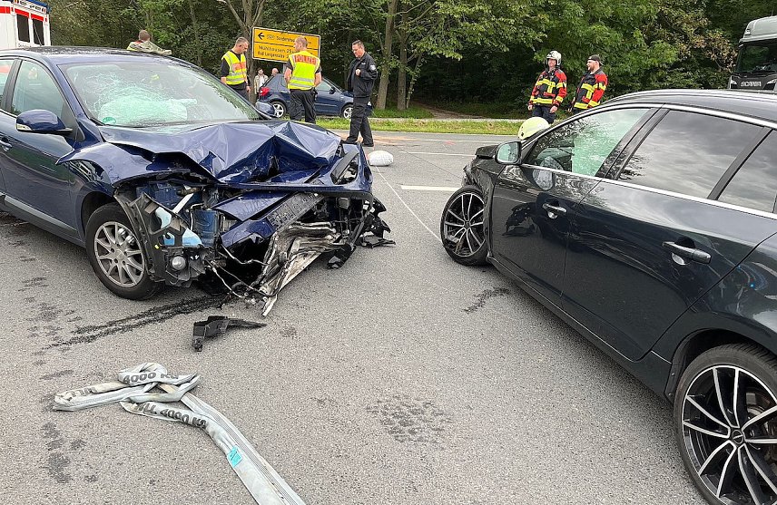 Bild: Unfall mit schwer Verletztem