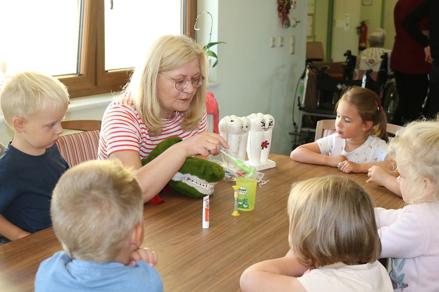 Bild: Gesund beginnt im Mund