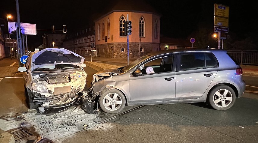 Bild: Unfall auf der Freiherr-vom-Stein-Stra&szlig;e