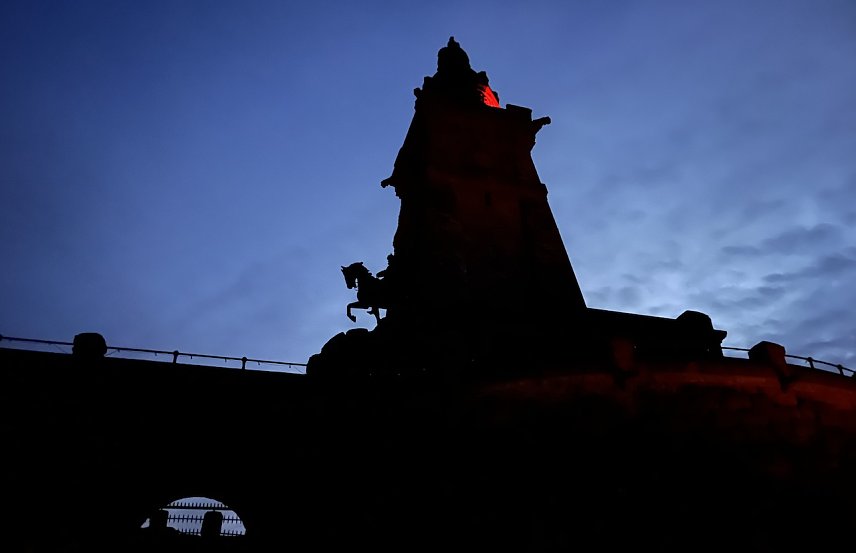Bild: Taschenlampenf&uuml;hrung auf dem Kyffh&auml;user-Denkmal