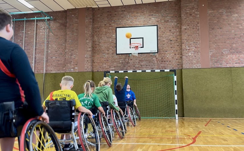 Bild: Basketballtraining mit Profis