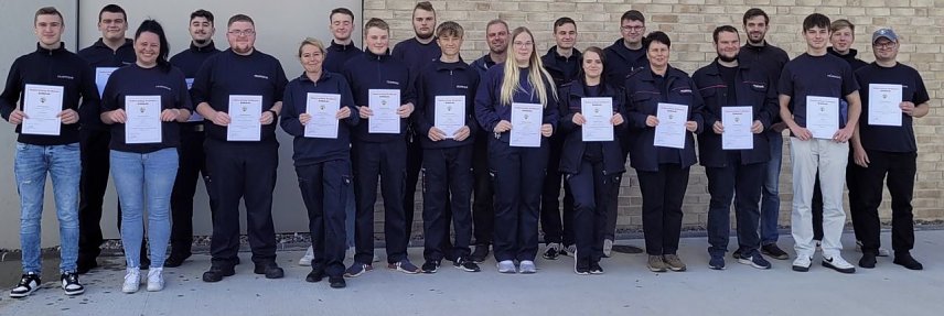 Bild: 21 Kameradinnen und Kameraden der Freiwilligen Feuerwehr Stadt Nordhausen haben am Truppmannlehrgang Teil 1 teilgenommen