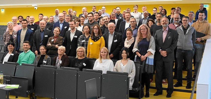 Bild: Teilnehmer des Ressourcenforums 2023 