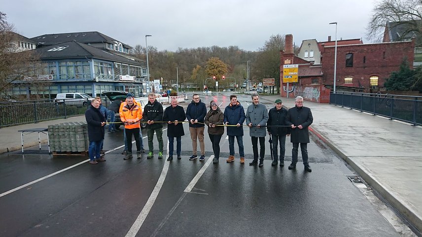 Bild: Auf der Gerhard-Hauptmann Stra&szlig;e kann der Verkehr seit heute morgen wieder rollen
