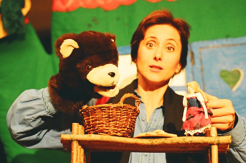 Bild: Catrin Tarras und ihr Handschuh