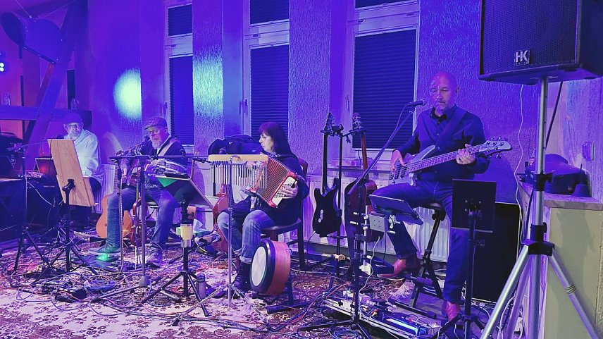 Bild: Bluebird in der Jazzmangel