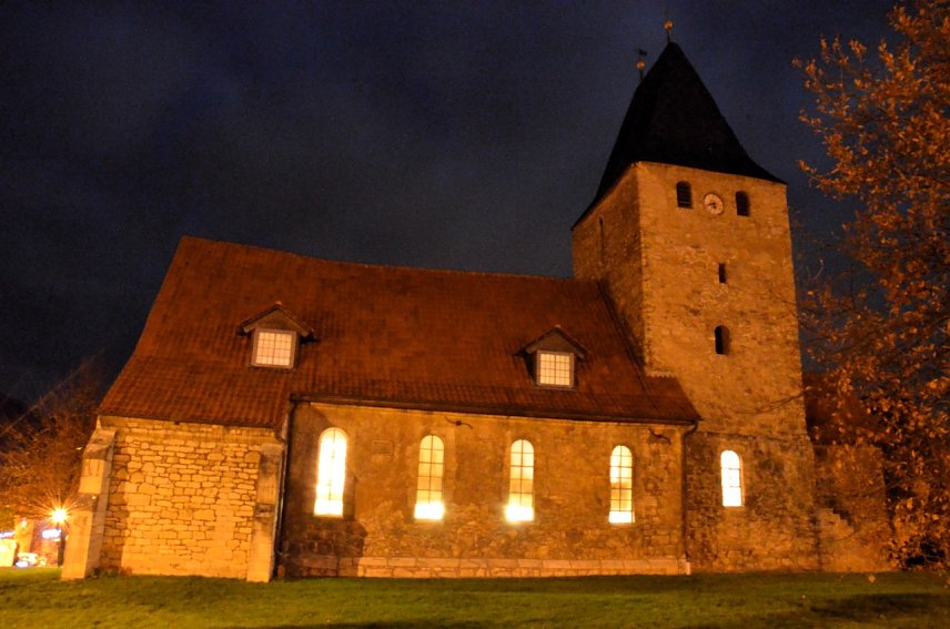 Bild: Kirche in Obergebra