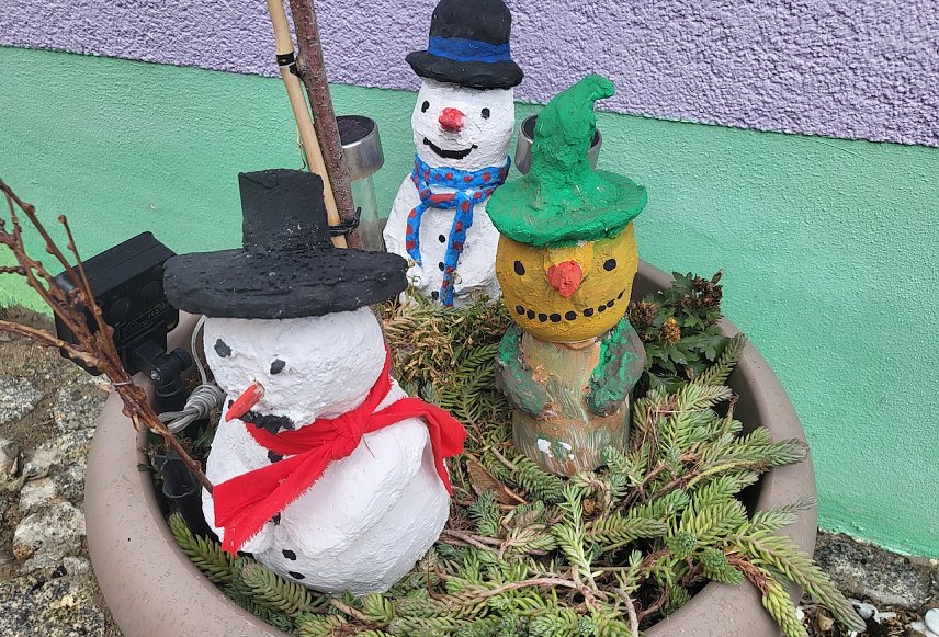 Bild: Bastelkreation aus Beton - Die drei Herren