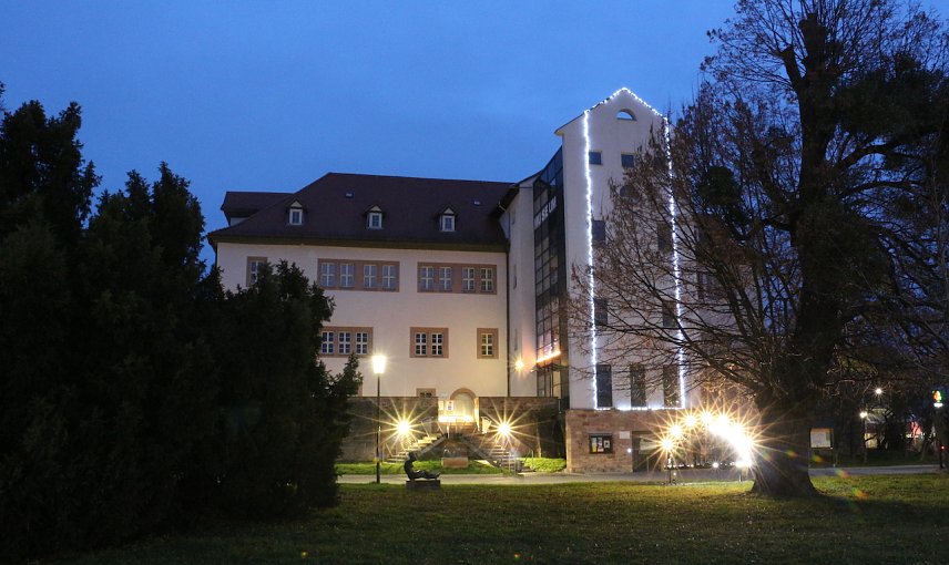 Bild: Frankenh&auml;user Regionalmuseum im abendlichen Glanz