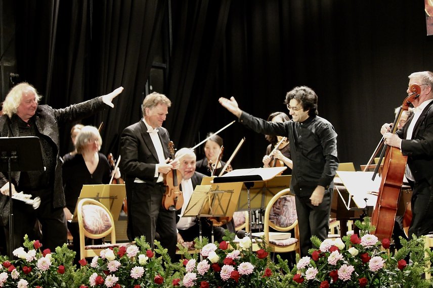 Bild: Weihnachtskonzert der Th&uuml;ringer Philharmonie Gotha-Eisenach im KKZ in Bad Langensalza