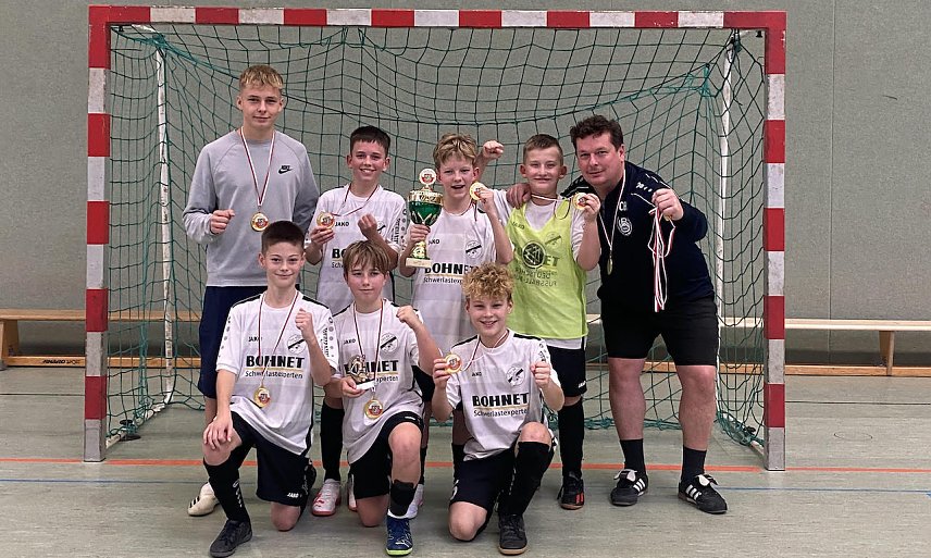Bild: Fu&szlig;ball-Hallenkreismeister 2023: Die D2-Junioren der SpG Urbach