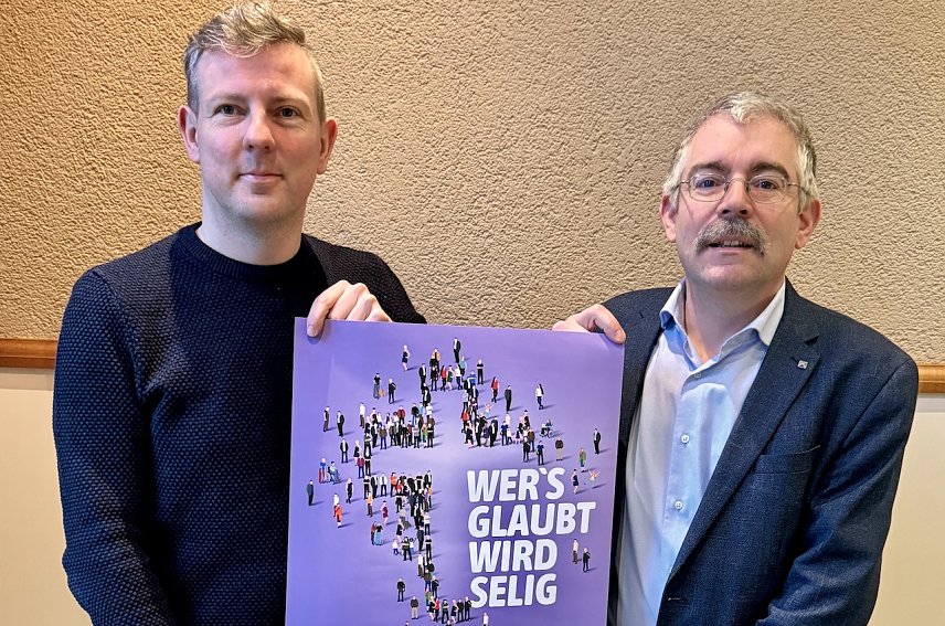 Bild: Steffen Mund (l.) und Superintendent Andreas Schwarze