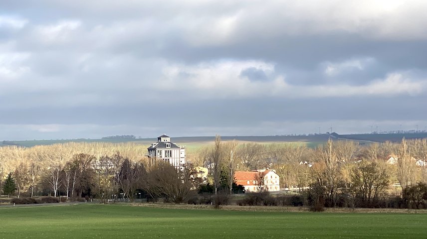 Bild: Das milde, windige und regnerische Wetter h&auml;lt auch &uuml;ber den Jahreswechsel an